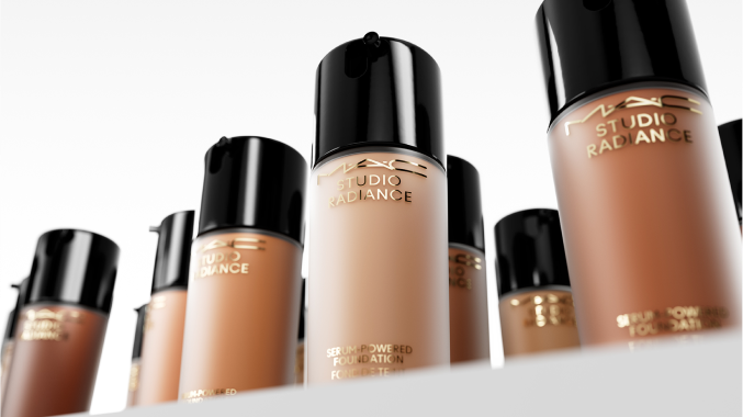 ¡NUEVA! STUDIO RADIANCE SERUM-POWERED™ FOUNDATION